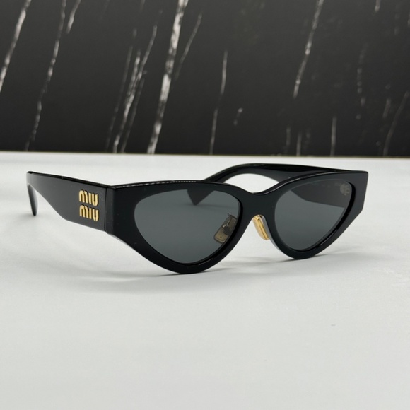 NEW SMU 03Z 1AB5S0 MIU MIU BLACK MU03ZS 1AB5S0 WOMEN SUNGLASSES MU 01ZS 1AB5S0 - Picture 5 of 11